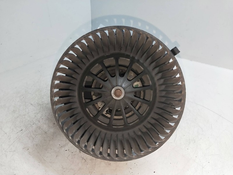 Recambio de motor calefaccion para opel zafira b 1.9 cdti referencia OEM IAM D8087  