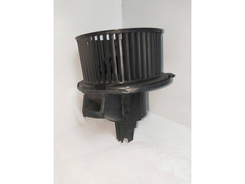 Recambio de motor calefaccion para opel zafira b 1.9 cdti referencia OEM IAM D8087  