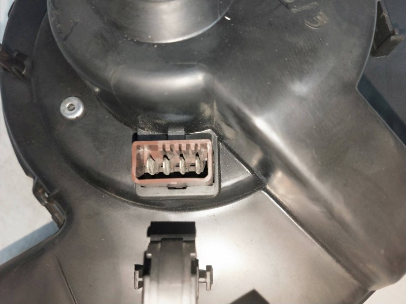 Recambio de motor calefaccion para peugeot 106 (s1) cocktail referencia OEM IAM 8290536  