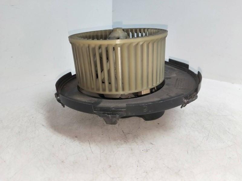 Recambio de motor calefaccion para peugeot 106 (s2) max d referencia OEM IAM 82905281R  