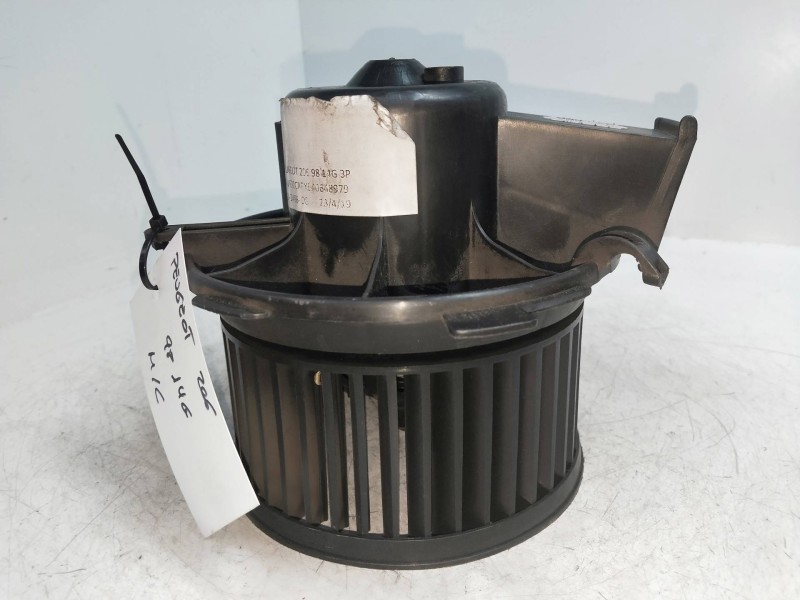 Recambio de motor calefaccion para peugeot 206 berlina xs referencia OEM IAM 6048101  