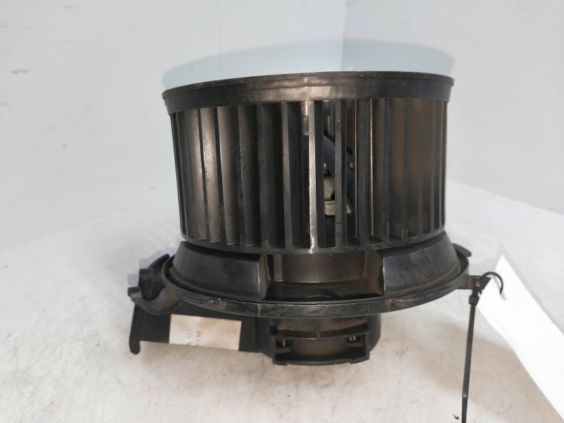 Recambio de motor calefaccion para peugeot 206 berlina xs referencia OEM IAM 5576705  