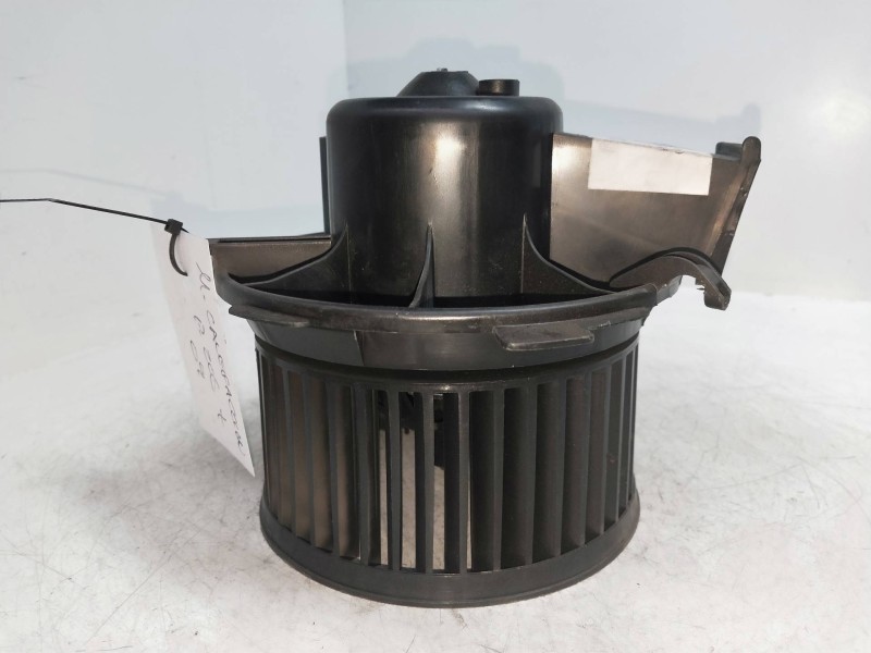 Recambio de motor calefaccion para peugeot 206+ 1.4 hdi referencia OEM IAM 6424501  