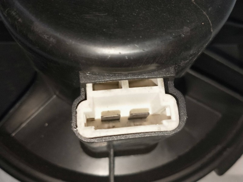 Recambio de motor calefaccion para peugeot 206+ 1.4 hdi referencia OEM IAM 6424501  