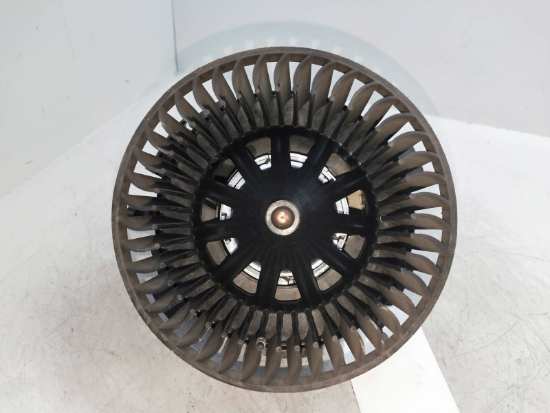 Recambio de motor calefaccion para peugeot 206+ 1.4 hdi referencia OEM IAM 6424501  