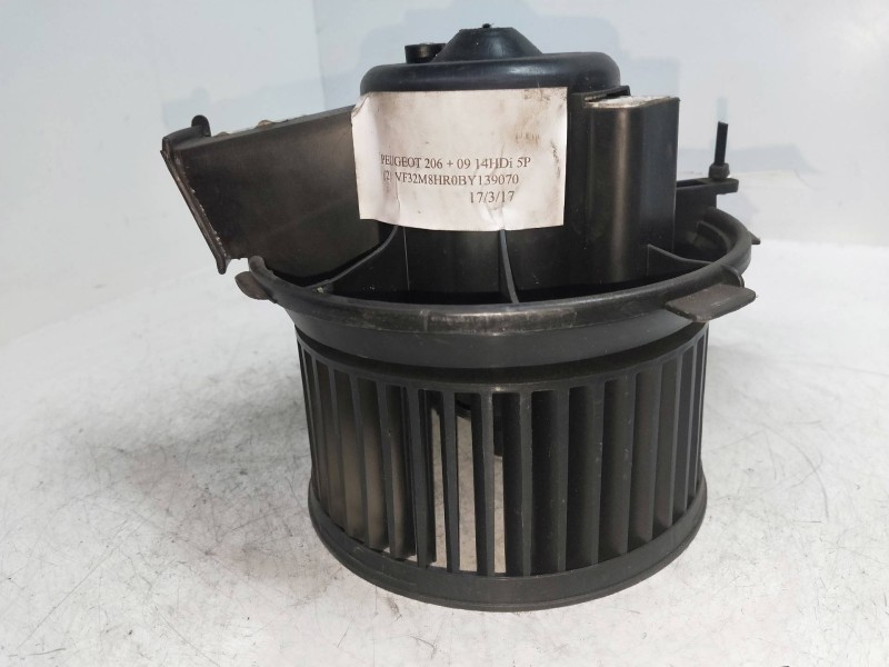 Recambio de motor calefaccion para peugeot 206+ básico referencia OEM IAM 6424501  