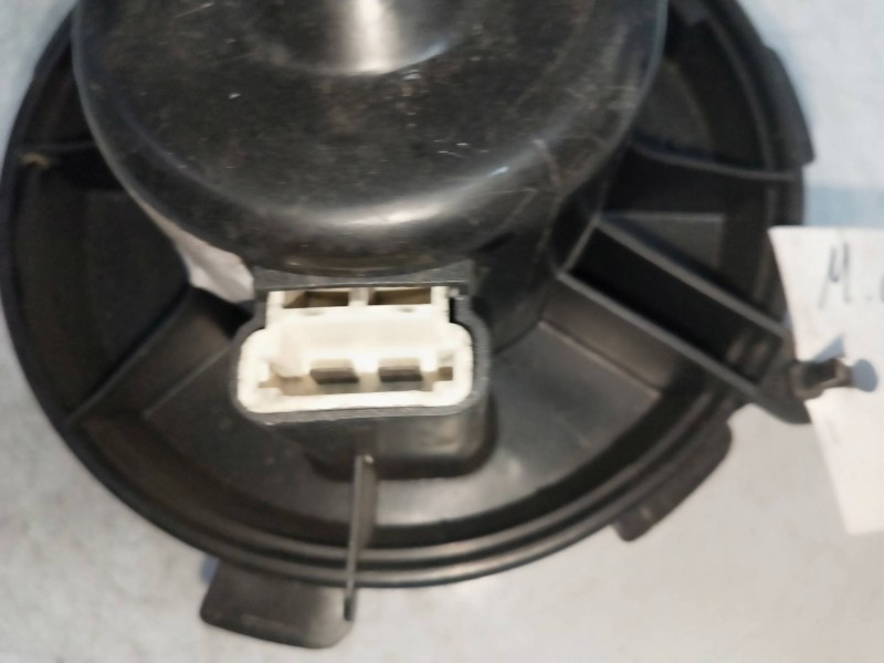 Recambio de motor calefaccion para peugeot 206+ básico referencia OEM IAM 6424501  