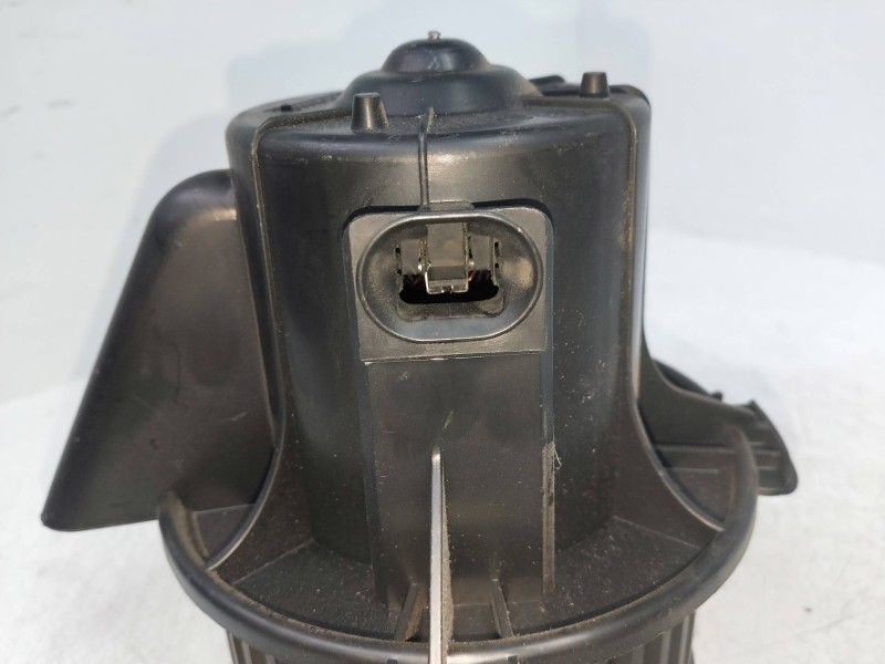 Recambio de motor calefaccion para peugeot 307 break/sw (s2) 1.6 hdi referencia OEM IAM PF2A1B9506  