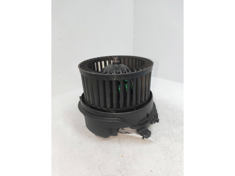 Recambio de motor calefaccion para peugeot 1007 1.4 hdi referencia OEM IAM   