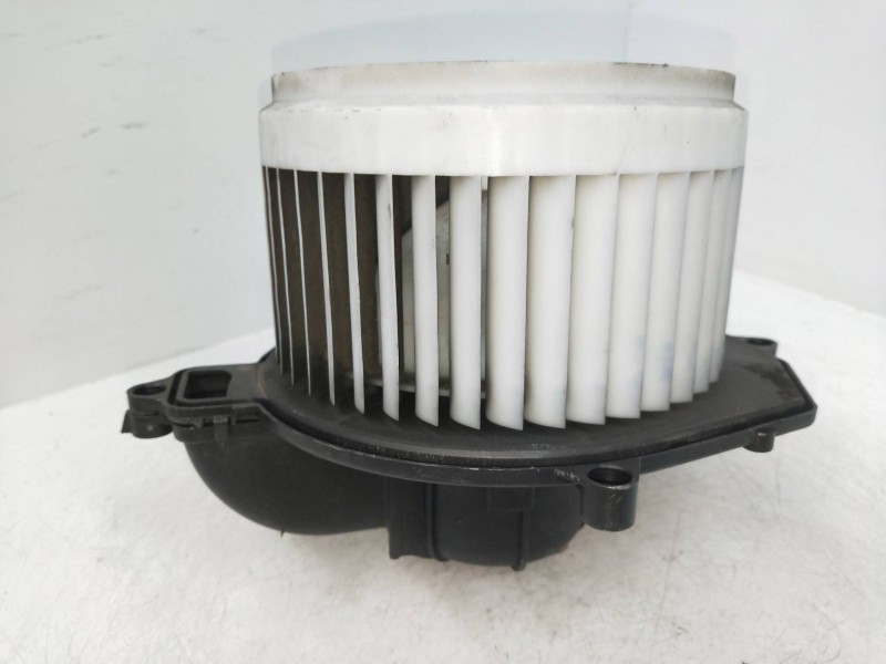 Recambio de motor calefaccion para peugeot partner kasten confort l1 referencia OEM IAM 181428100  