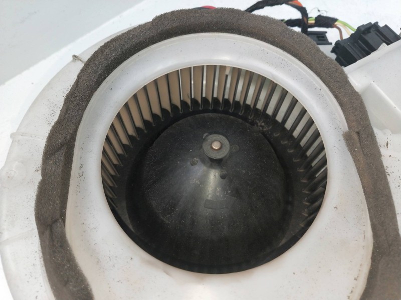 Recambio de motor calefaccion para peugeot partner kombi outdoor referencia OEM IAM 9680430780  