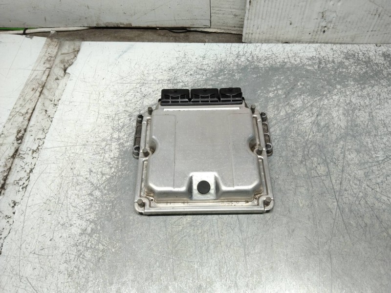 Recambio de centralita motor uce para renault laguna ii (bg0) initiale referencia OEM IAM 0281010482 HOM8200126462 8200121886