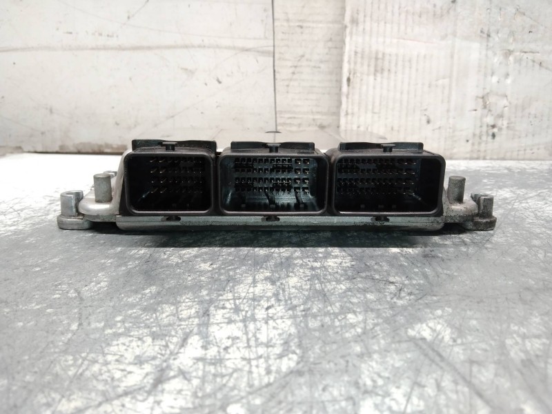 Recambio de centralita motor uce para renault laguna ii (bg0) initiale referencia OEM IAM 0281010482 HOM8200126462 8200121886