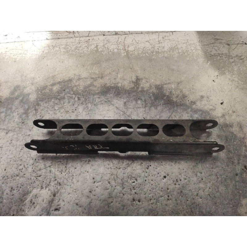 Recambio de brazo suspension superior trasero izquierdo para bmw serie 3 touring (e91) 320d referencia OEM IAM 33326763477  