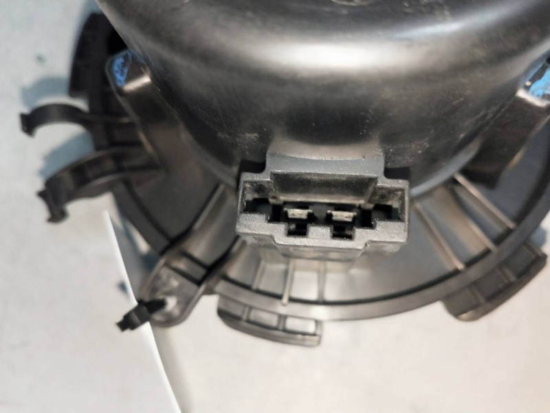 Recambio de motor calefaccion para renault mascott fg 160. 35/55/65 cabina individual referencia OEM IAM A9297  