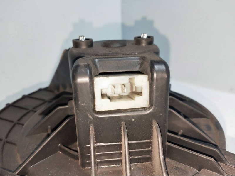Recambio de motor calefaccion para renault master pritsche/fgst 2.3 dci diesel cat referencia OEM IAM 173830100  