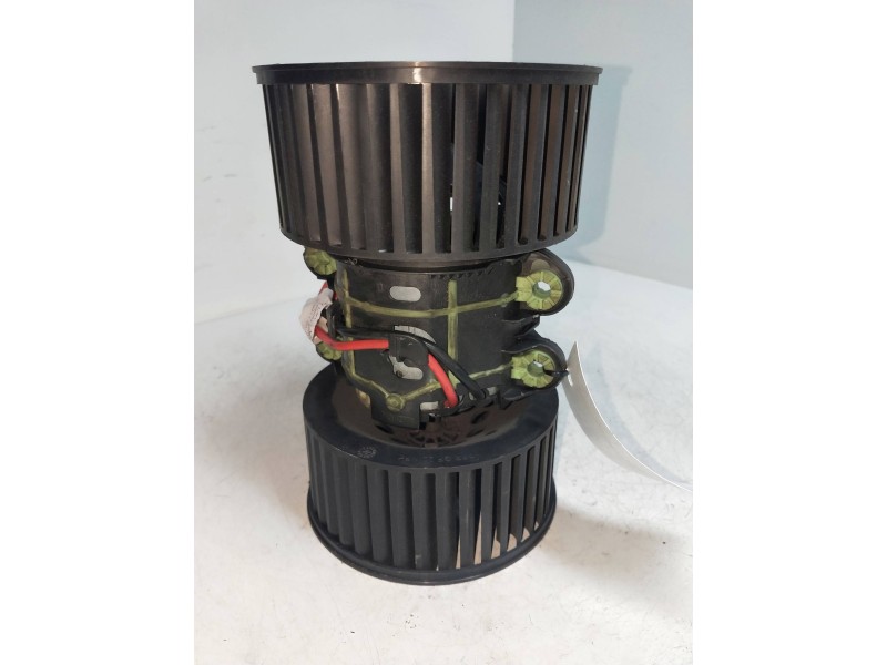 Recambio de motor calefaccion para renault megane iii sport tourer 1.5 dci diesel fap referencia OEM IAM   