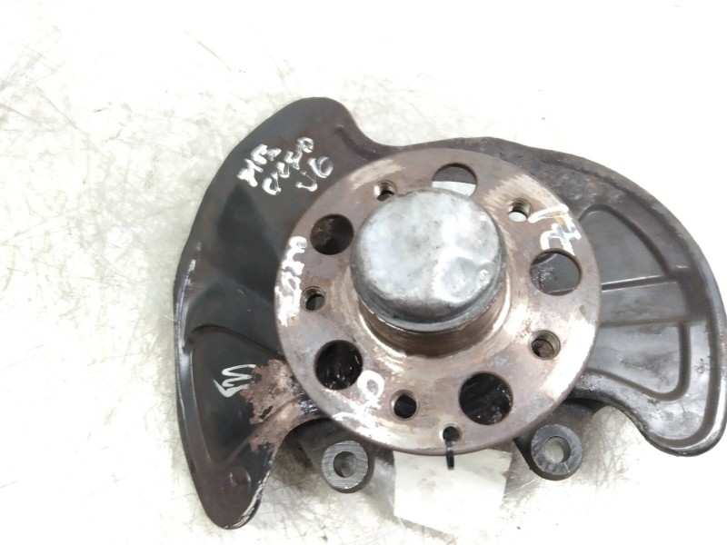 Recambio de mangueta delantera izquierda para mercedes clase c (w203) berlina 230 (203.052) referencia OEM IAM 2043320101  