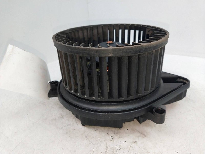 Recambio de motor calefaccion para seat exeo berlina (3r2) 2.0 tdi referencia OEM IAM 8E1820021E K01000CCW 9020016