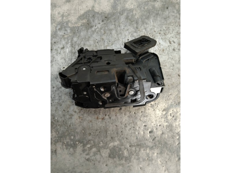 Recambio de motor cierre centralizado delantero derecho para volkswagen golf vi (5k1) advance referencia OEM IAM 5K1837016B  