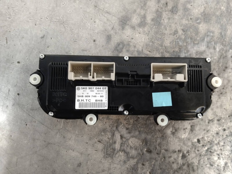 Recambio de mando calefaccion / aire acondicionado para volkswagen golf vi (5k1) advance referencia OEM IAM 5HB00974680 5K090704