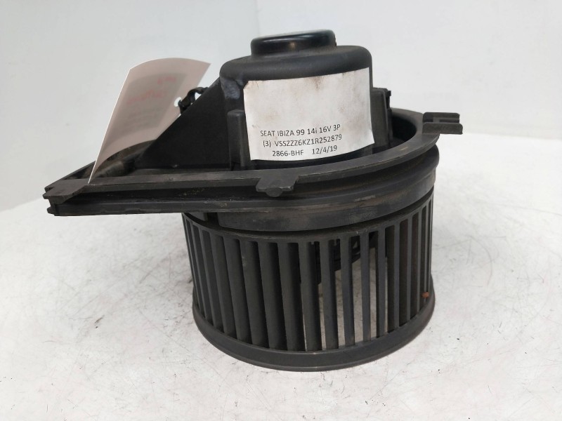 Recambio de motor calefaccion para seat ibiza (6k1) 1.4 16v referencia OEM IAM 1J1819021B H35657880E 