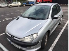 peugeot 206 berlina del año 2000