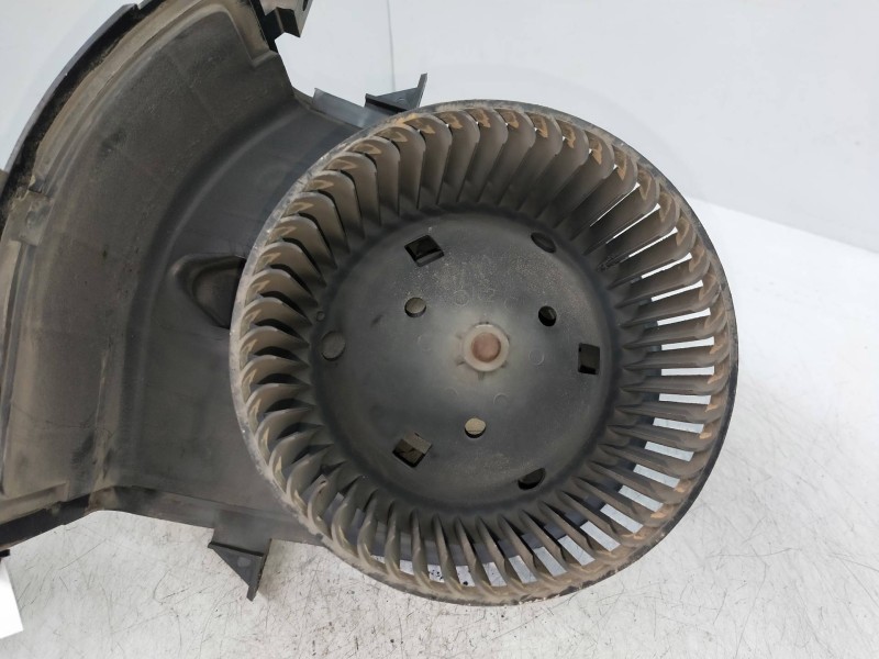 Recambio de motor calefaccion para seat inca (6k9) 1.9 sdi referencia OEM IAM 833658D H17651625U  Recambio de motor calefaccion para seat inca (6k9) 1.9 sdi referencia OEM IAM 833658D H17651625U