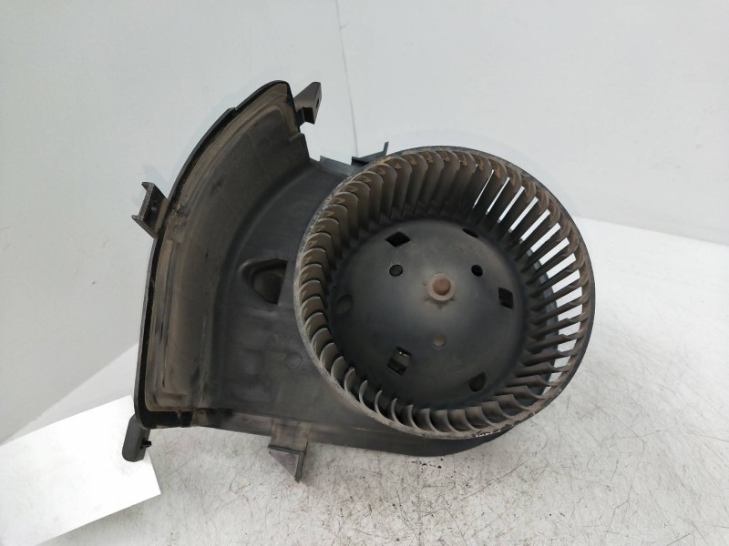 Recambio de motor calefaccion para seat inca (6k9) 1.9 sdi referencia OEM IAM 833658D H17651625U  Recambio de motor calefaccion para seat inca (6k9) 1.9 sdi referencia OEM IAM 833658D H17651625U