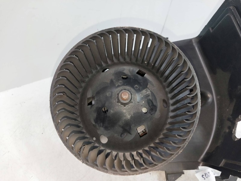 Recambio de motor calefaccion para seat inca (6k9) referencia OEM IAM 833658D H17651625U  Recambio de motor calefaccion para seat inca (6k9) referencia OEM IAM 833658D H17651625U