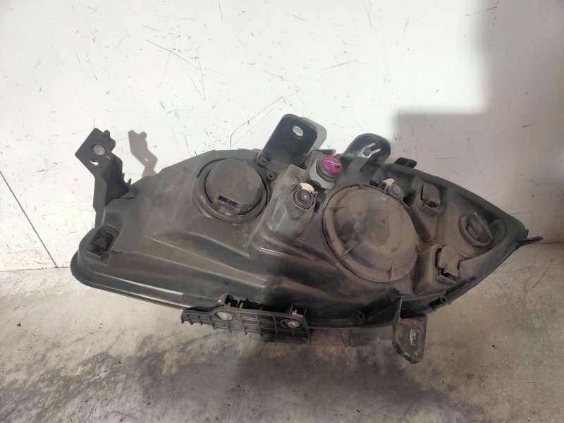 Recambio de faro derecho para fiat linea (110) 1.3 16v jtd cat referencia OEM IAM 51776317 45220999 