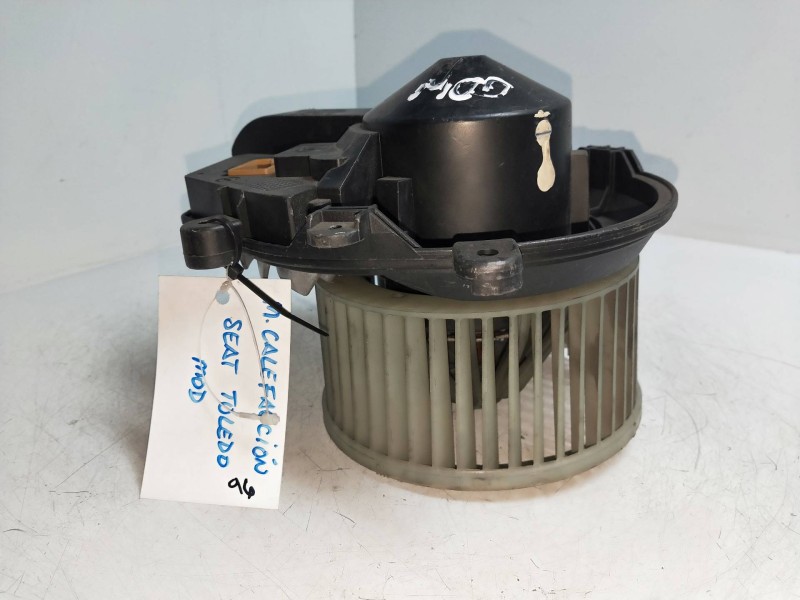 Recambio de motor calefaccion para seat toledo (1l) referencia OEM IAM 740221233F   Recambio de motor calefaccion para seat toledo (1l) referencia OEM IAM 740221233F