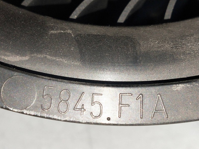 Recambio de motor calefaccion para skoda felicia pickup 1.6 cat referencia OEM IAM 5845F1A  