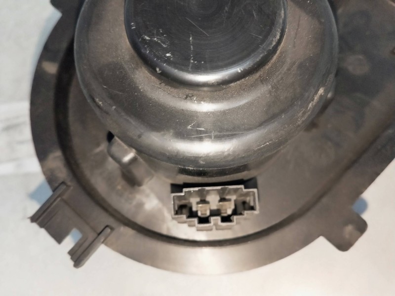 Recambio de motor calefaccion para skoda octavia berlina (1u2) 1.9 tdi referencia OEM IAM F667325R 1J1819021C  Recambio de motor calefaccion para skoda octavia berlina (1u2) 1.9 tdi referencia OEM IAM F667325R 1J1819021C