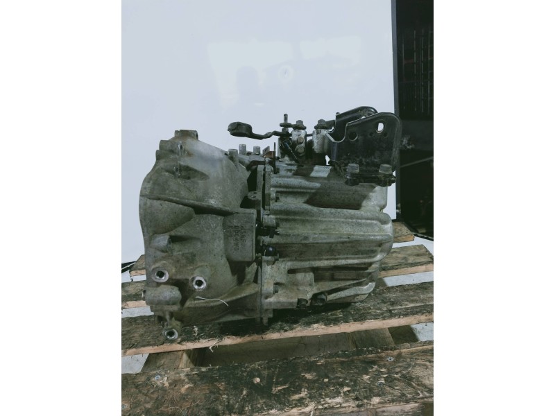 Recambio de caja cambios para hyundai tucson (jm) 2.0 crdi style referencia OEM IAM S614JE 019675 6V