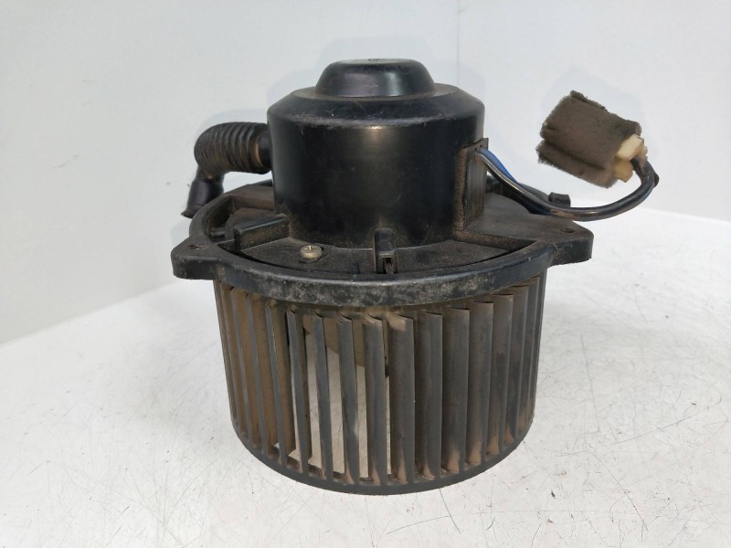 Recambio de motor calefaccion para ssangyong korando 2.9 turbodiesel cat referencia OEM IAM 6920005110  