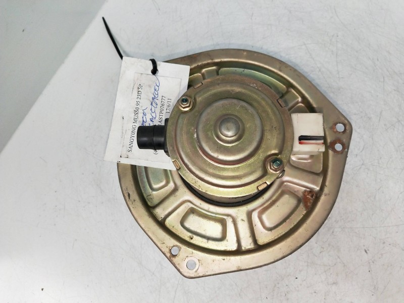 Recambio de motor calefaccion para ssangyong musso referencia OEM IAM   