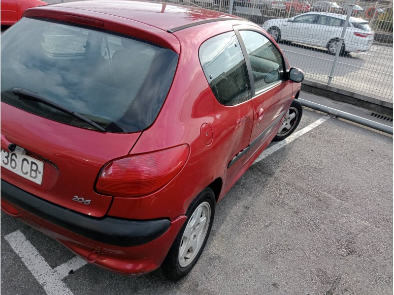 peugeot 206 berlina del año 1998