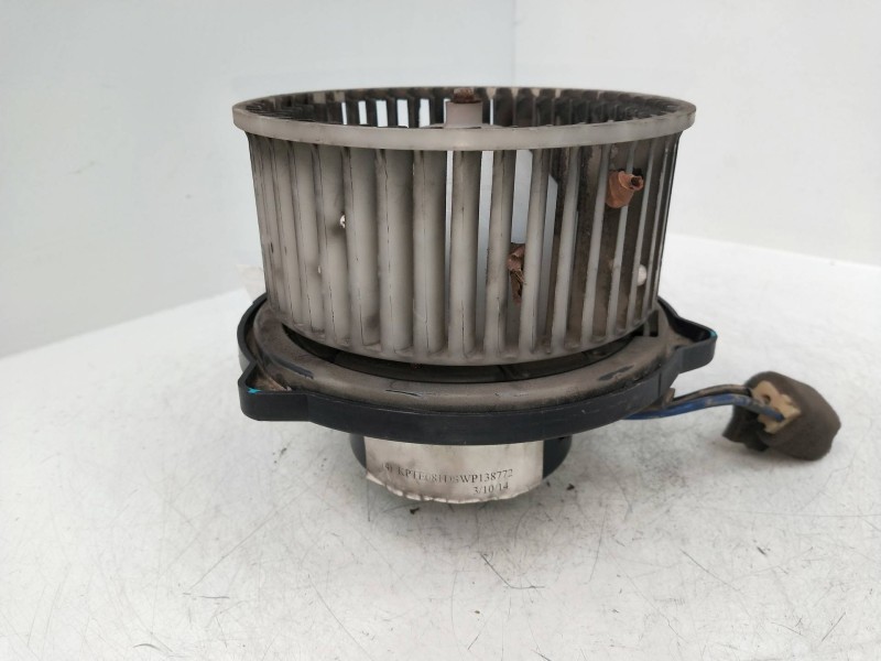 Recambio de motor calefaccion para ssangyong musso 2.9 turbodiesel cat referencia OEM IAM   