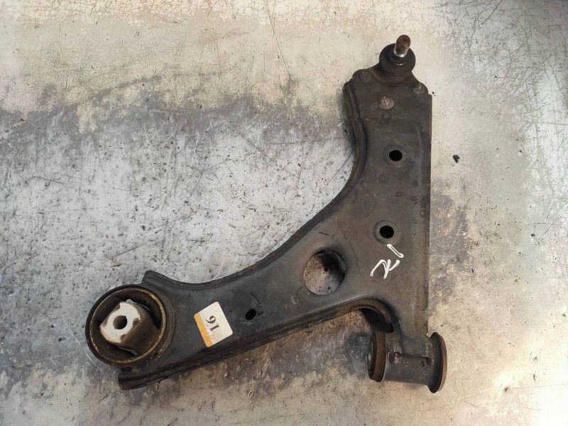 Recambio de brazo suspension inferior delantero izquierdo para fiat linea (110) 1.3 16v jtd cat referencia OEM IAM   