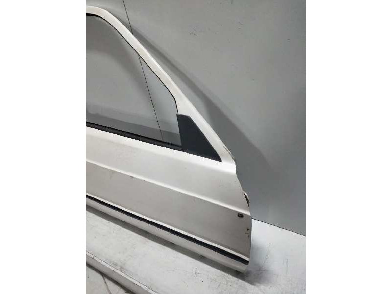Recambio de puerta delantera derecha para mercedes clase c (w201) berlina 2.0 cat referencia OEM IAM   