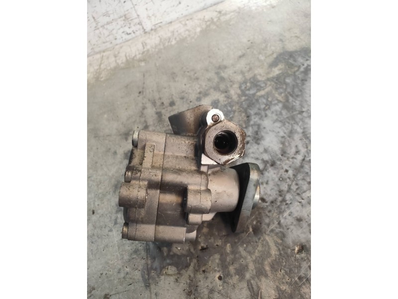 Recambio de bomba direccion para fiat linea (110) 1.3 16v jtd cat referencia OEM IAM 517902810 7613955539 