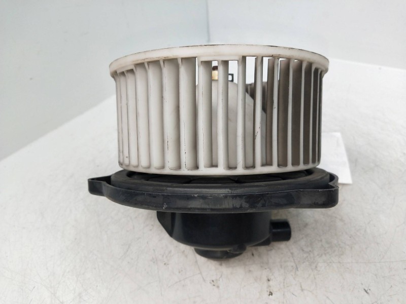 Recambio de motor calefaccion para suzuki swift sf berlina (ma) 1.3 cat referencia OEM IAM 1940000652  