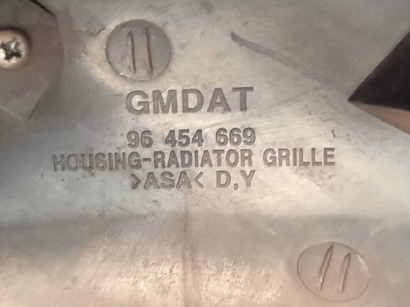 Recambio de rejilla delantera para daewoo lacetti se referencia OEM IAM 96454669  