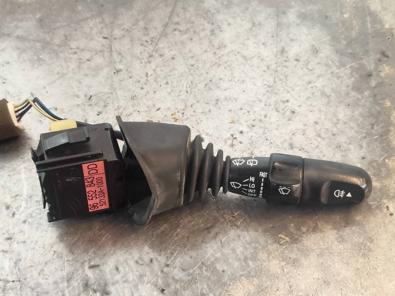 Recambio de mando limpia para daewoo lacetti se referencia OEM IAM 96552843 52133A1000 