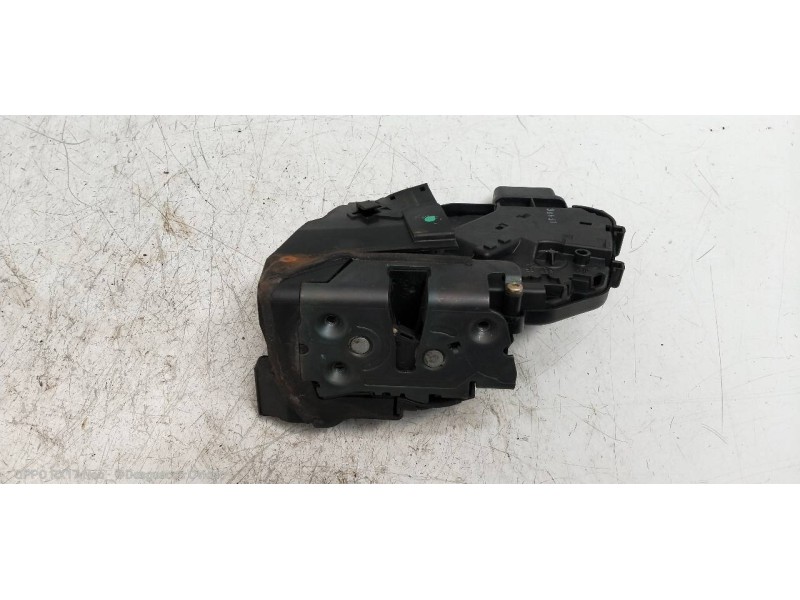 Recambio de motor cierre centralizado delantero izquierdo para mazda 3 berlina (bk) 1.6 crdt active referencia OEM IAM 3N6AA2181