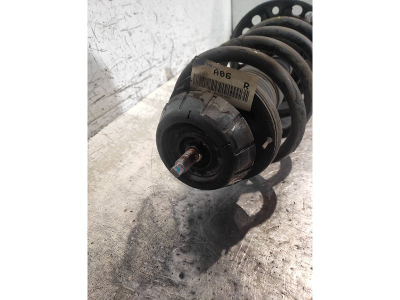 Recambio de amortiguador delantero derecho para kia soul diva referencia OEM IAM 546602K300  