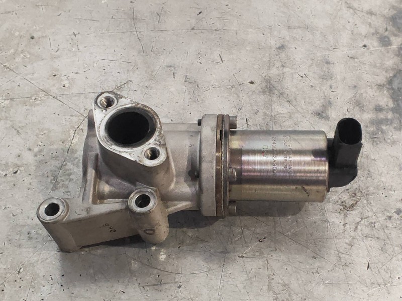 Recambio de valvula egr para kia soul diva referencia OEM IAM 284102A350  