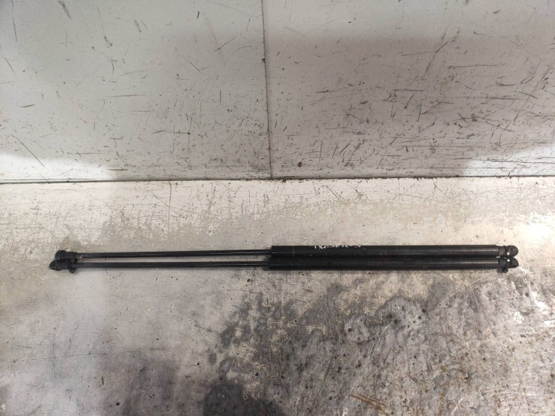 Recambio de amortiguadores maletero / porton para nissan juke (f15) acenta referencia OEM IAM 904501KA1A 904511KA1A 