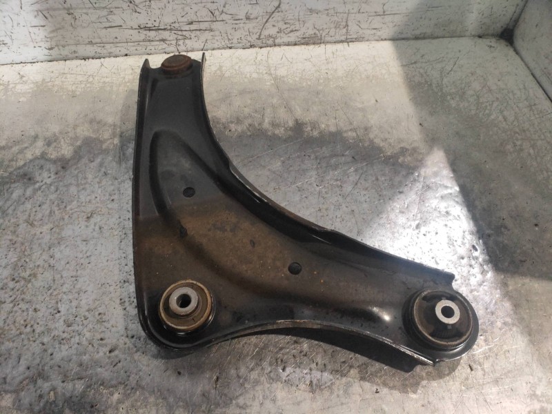 Recambio de brazo suspension inferior delantero izquierdo para nissan juke (f15) acenta referencia OEM IAM   